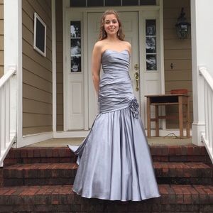 Mermaid style prom dress